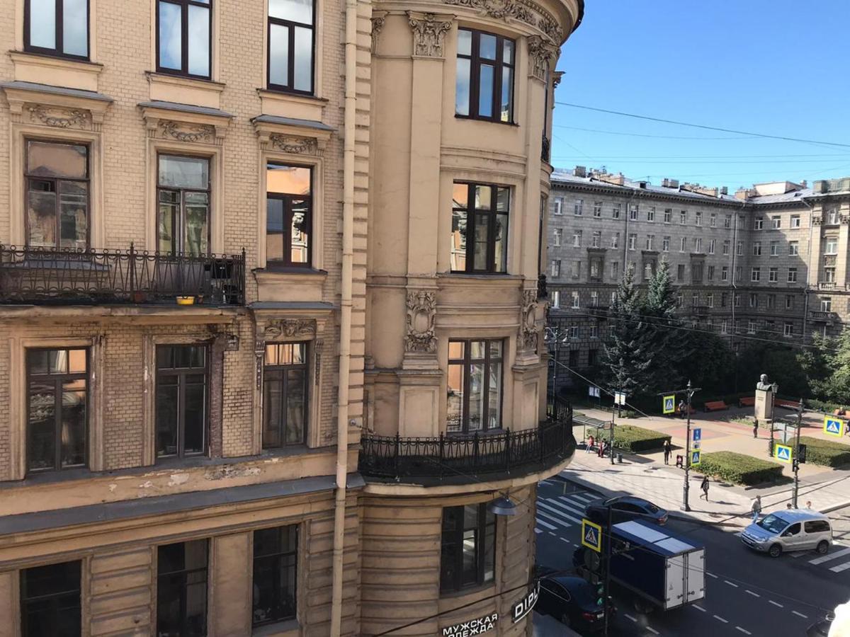 Solo Na Bolshom Prospekte Hotel San Pietroburgo Esterno foto